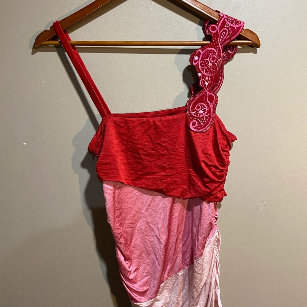 Red, pink, and light pink top.